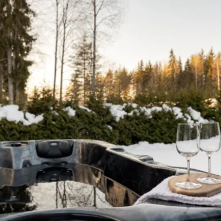 Purola 4br Escape With Jacuzzi, Sauna And Bbq