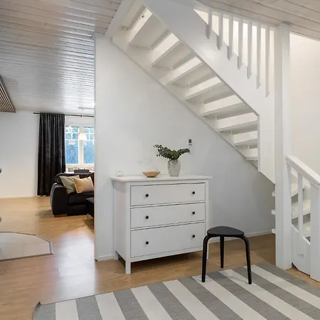 Purola 4br Escape With Jacuzzi, Sauna And Bbq Hotelli