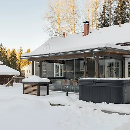 Purola 4br Escape With Jacuzzi, Sauna And Bbq Hotelli